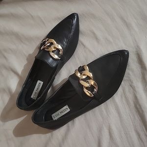 Steve Madden Y2K Goth Chunky Gold Chain Leather Flats
